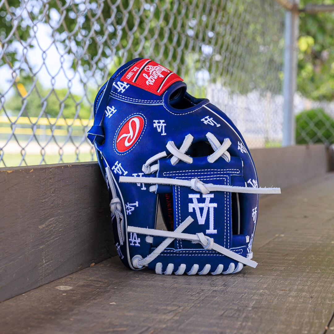 Los Angeles Dodgers Heart of the Hide 11.75-Inch Infield Glove - Image 7