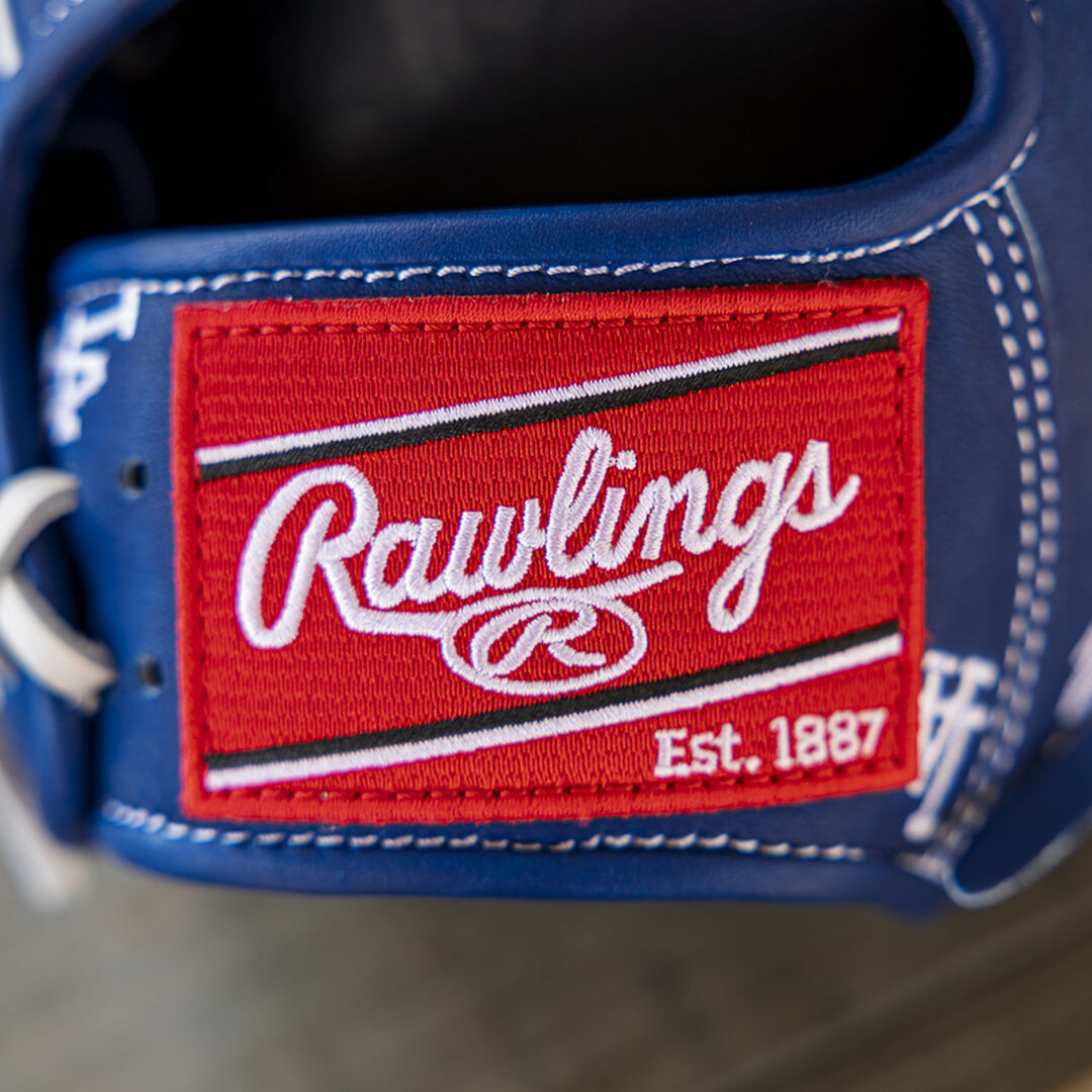Los Angeles Dodgers Heart of the Hide 11.75-Inch Infield Glove - Image 10